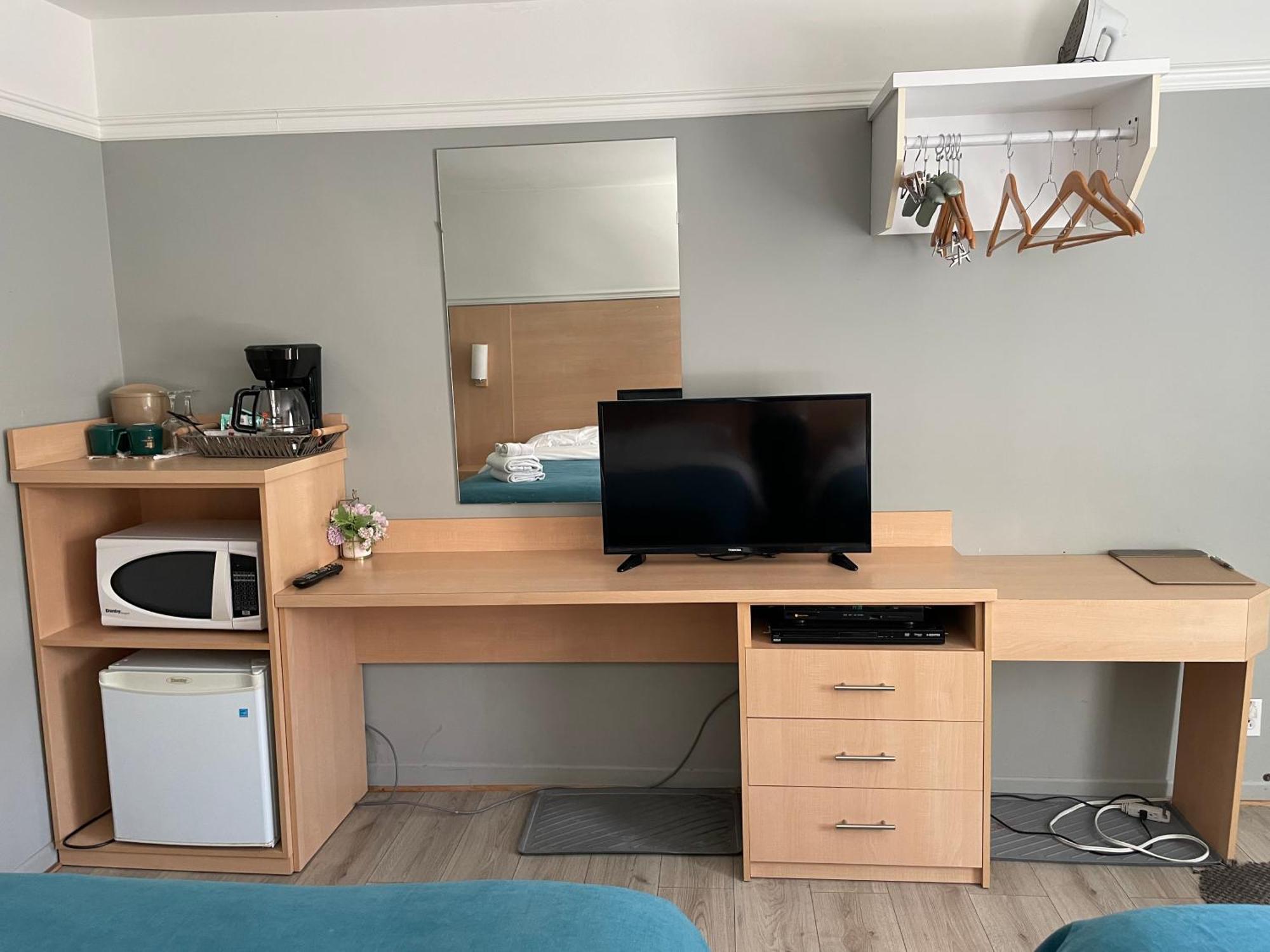 Motel Au P'Tit Sapin Μιραμπέλ Εξωτερικό φωτογραφία